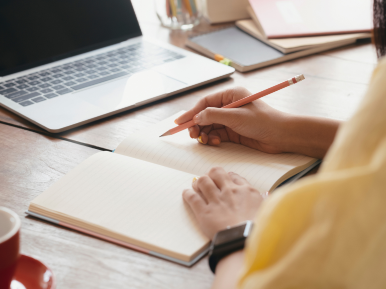 Sprawdzone sposoby na naukę języków obcych